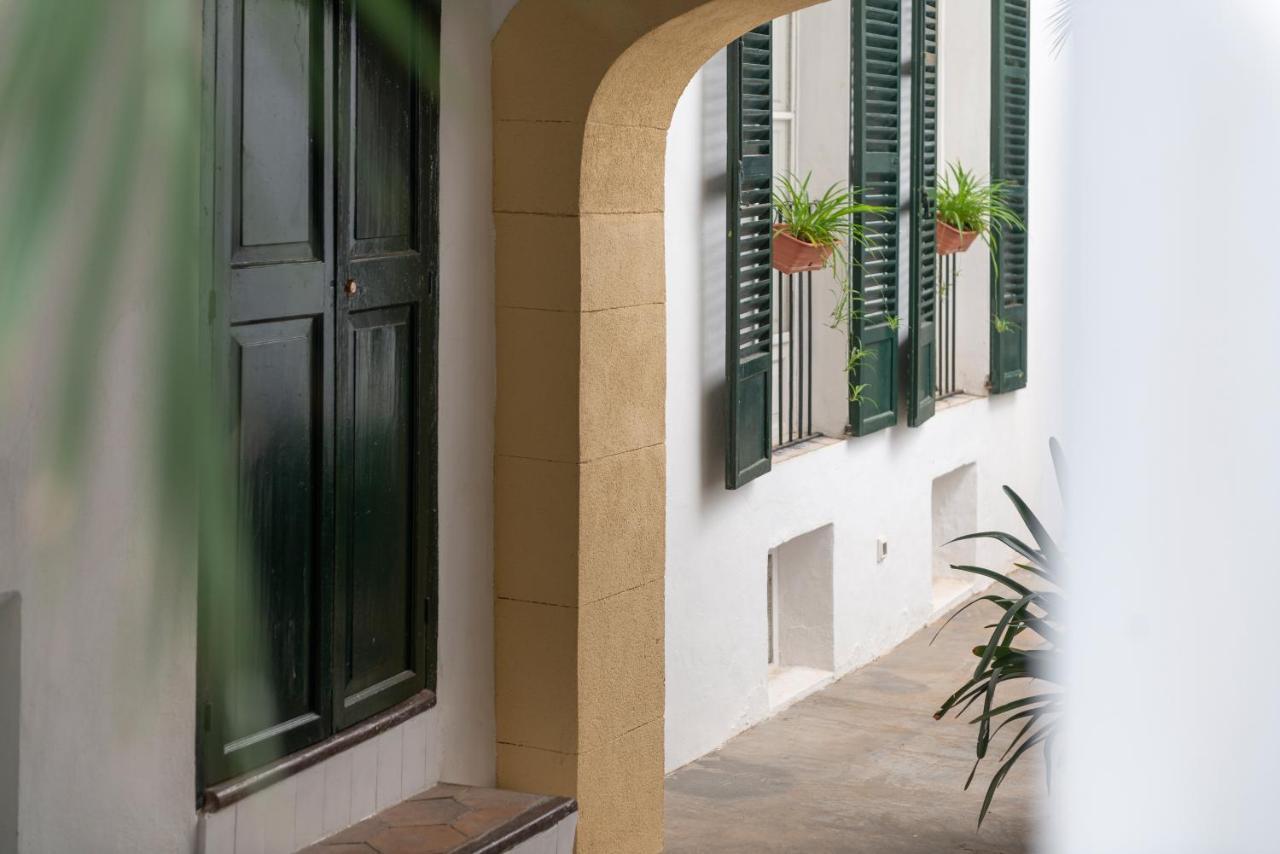 Hostal Pons Palma de Mallorca Exterior photo